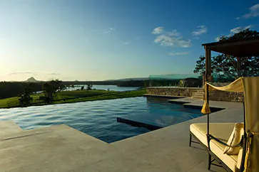 pool-builder-brisbane pool-builder-brisbane