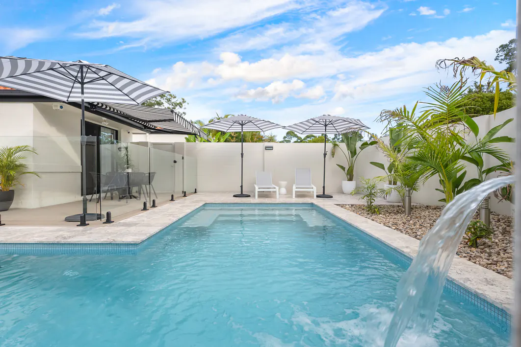 pool builder sunshine coast