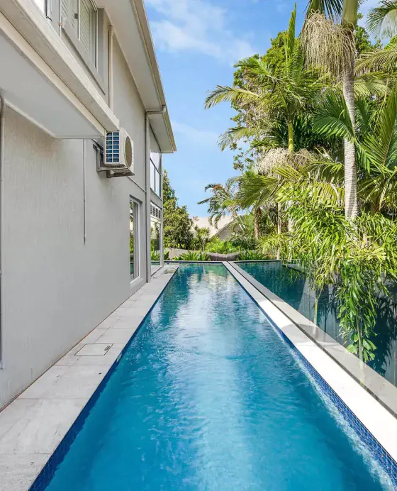 pool-builder-brisbane pool-builder-brisbane