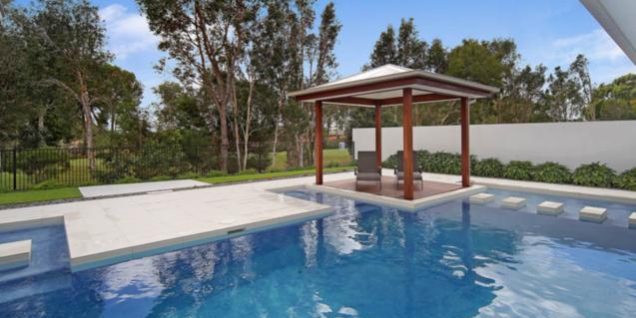 Salt vs Chlorine Pools Costs Health Benefits (and Concerns)